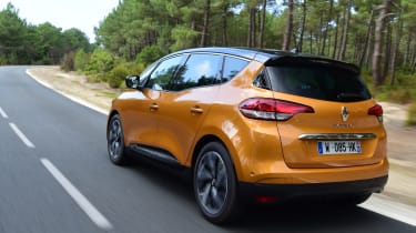 Renault Scenic 2016 - rear tracking